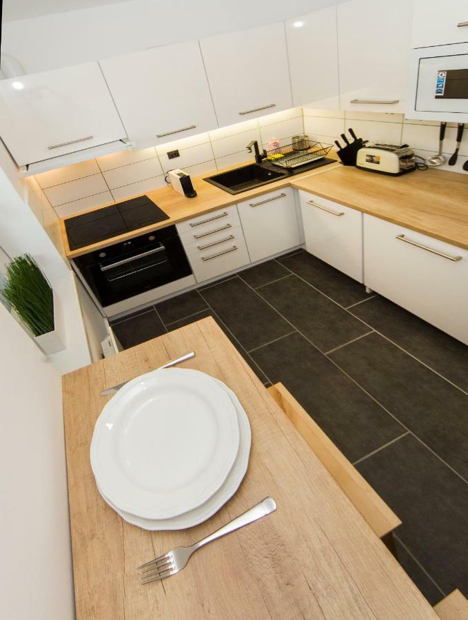 Res Apartman Eger Exterior foto