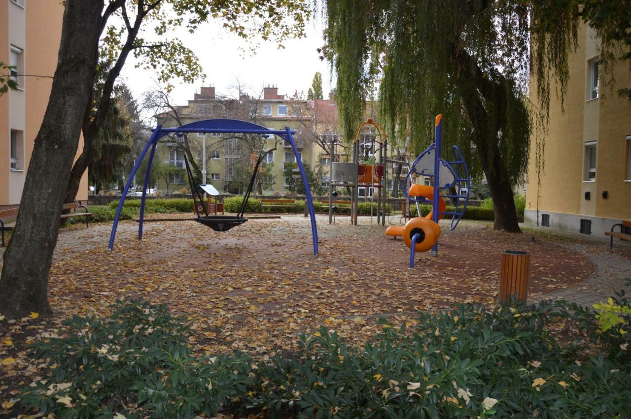 Res Apartman Eger Exterior foto